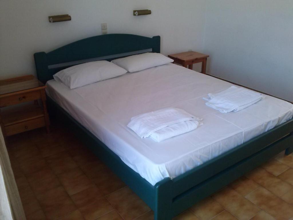 Pericles Studios Agia Marina  Pokoj fotografie